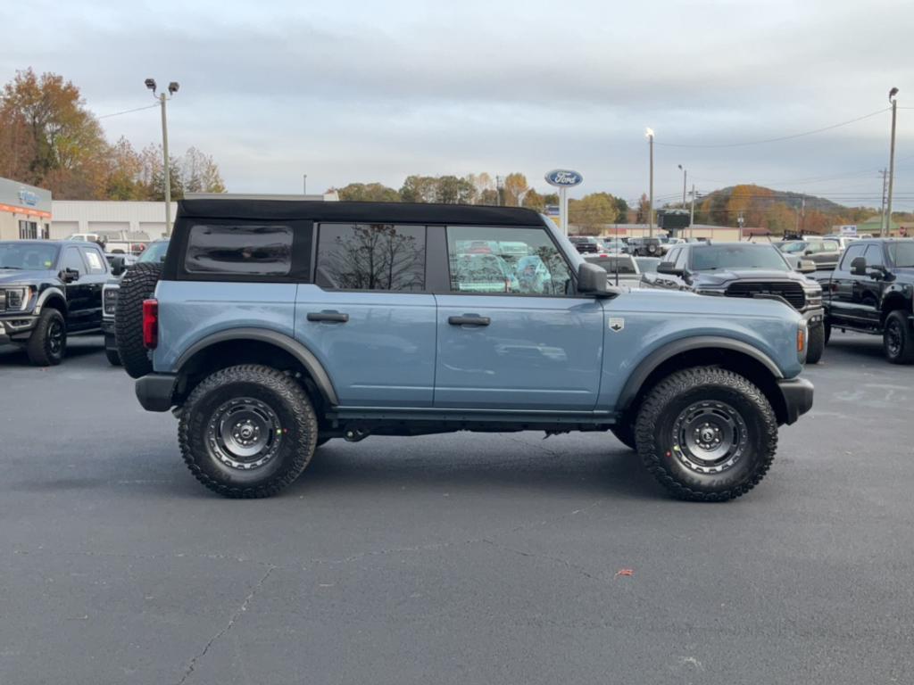 new 2024 Ford Bronco car, priced at $48,660