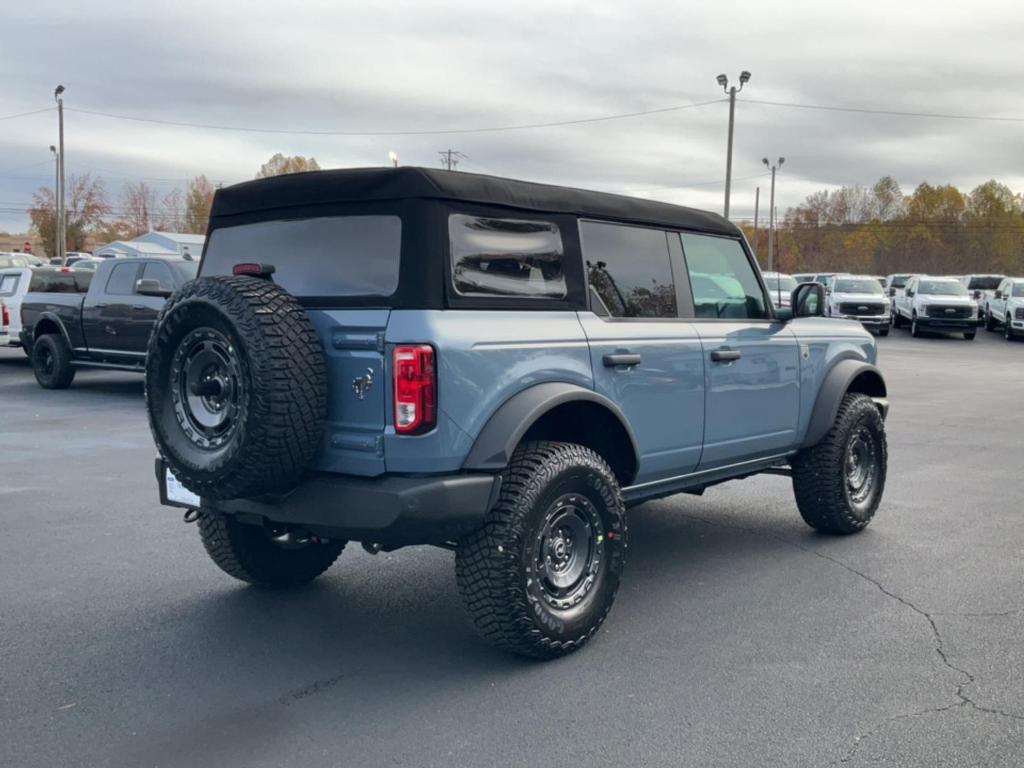 new 2024 Ford Bronco car, priced at $48,660