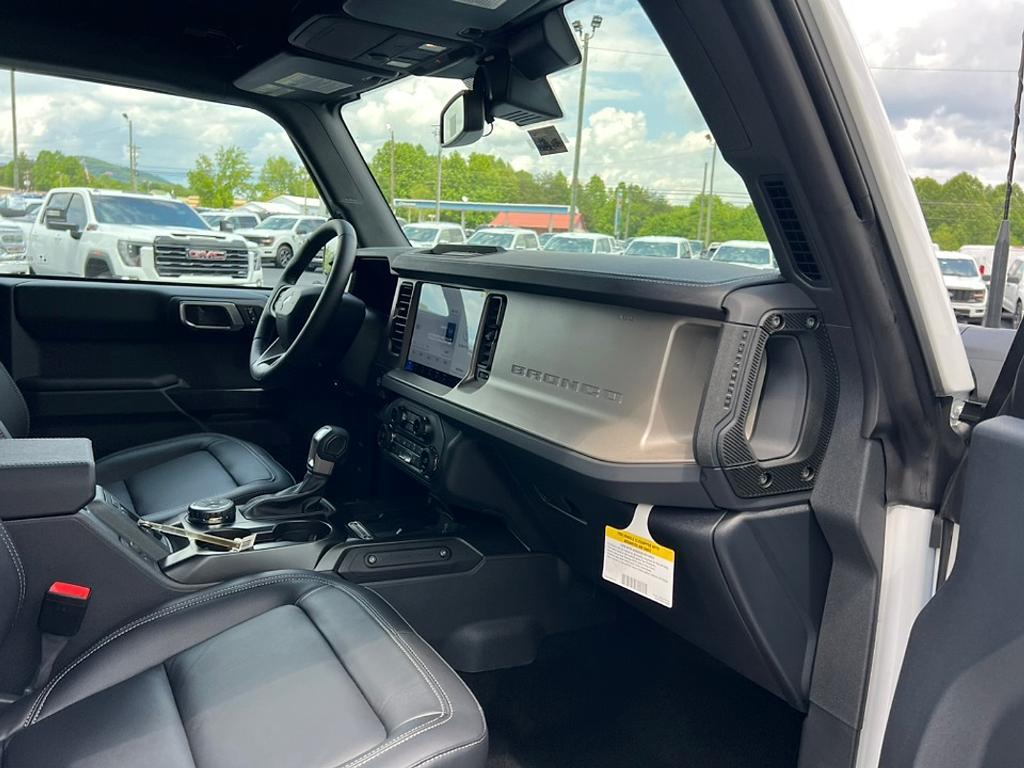 new 2025 Ford Bronco car, priced at $50,322