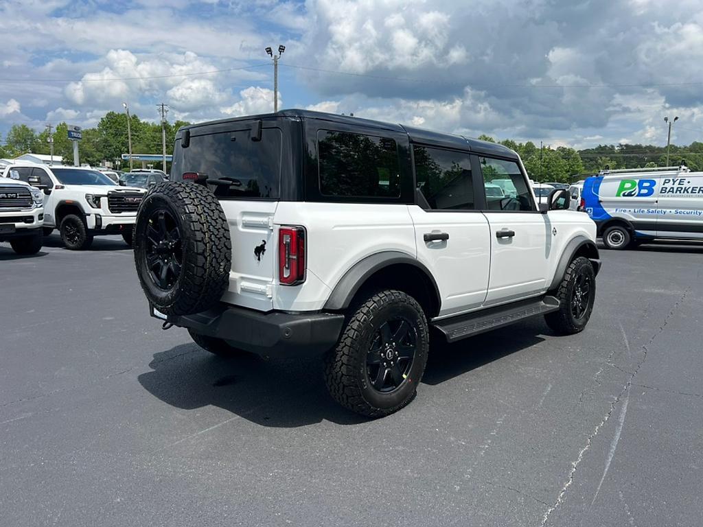 new 2025 Ford Bronco car, priced at $50,322