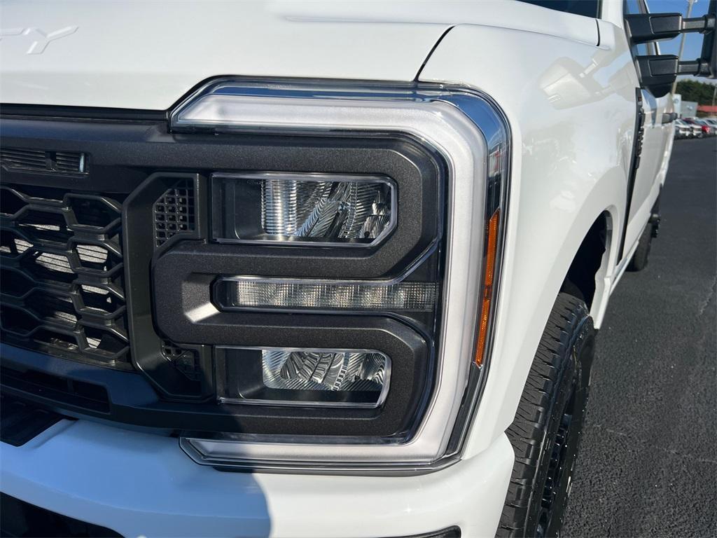 new 2025 Ford F-250 car, priced at $67,795