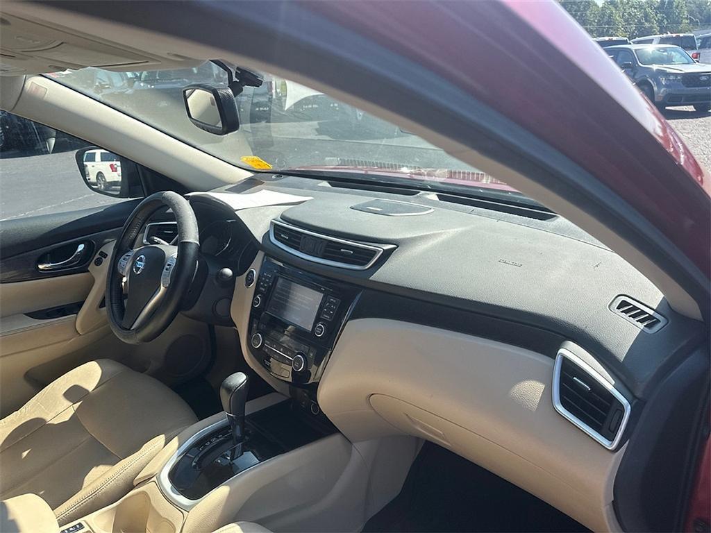 used 2016 Nissan Rogue car, priced at $10,998