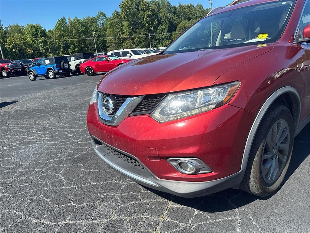 used 2016 Nissan Rogue car, priced at $10,998