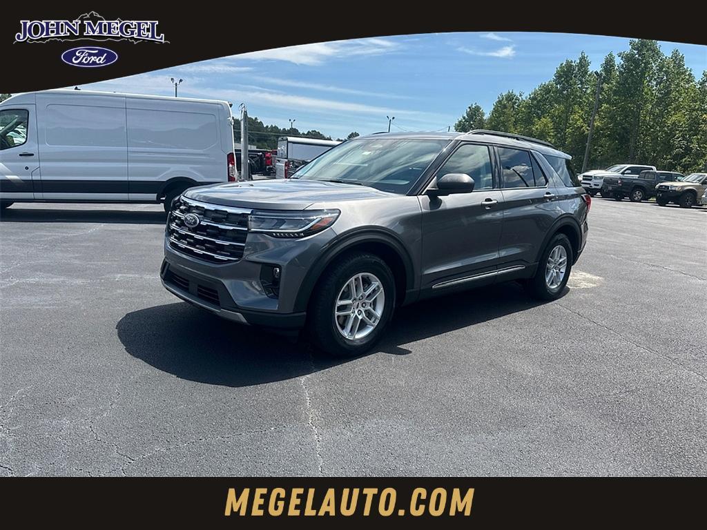 new 2025 Ford Explorer car, priced at $39,720