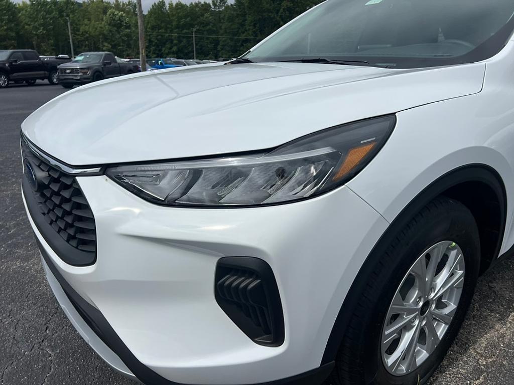 new 2025 Ford Escape car, priced at $24,605