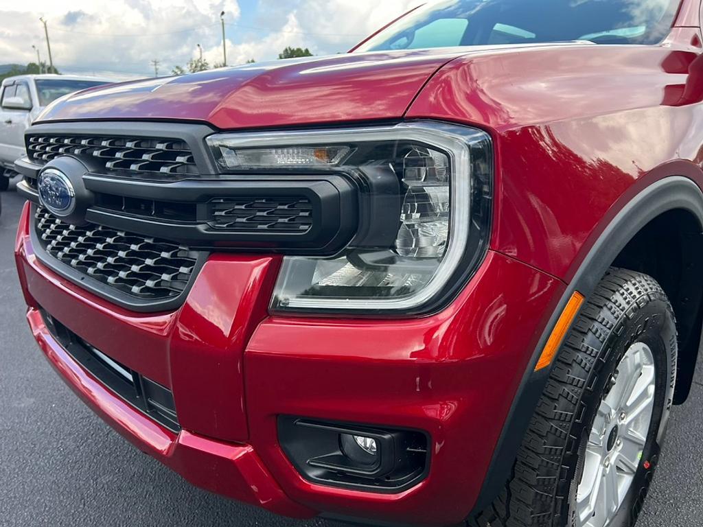 new 2025 Ford Ranger car, priced at $35,680