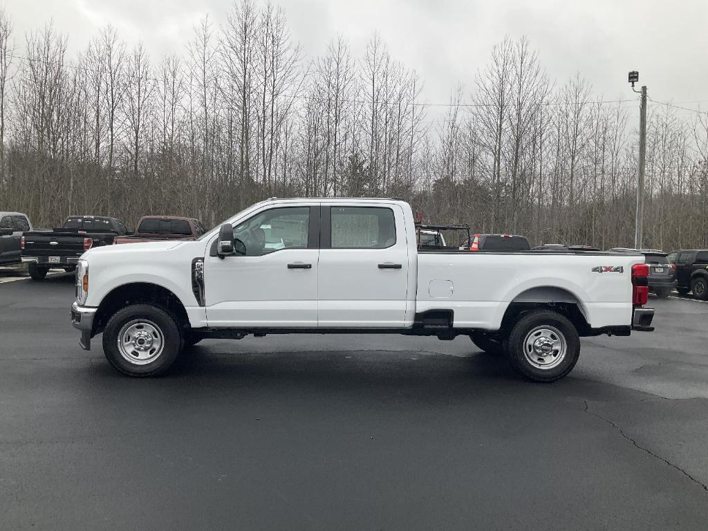 new 2024 Ford F-350 car, priced at $49,620