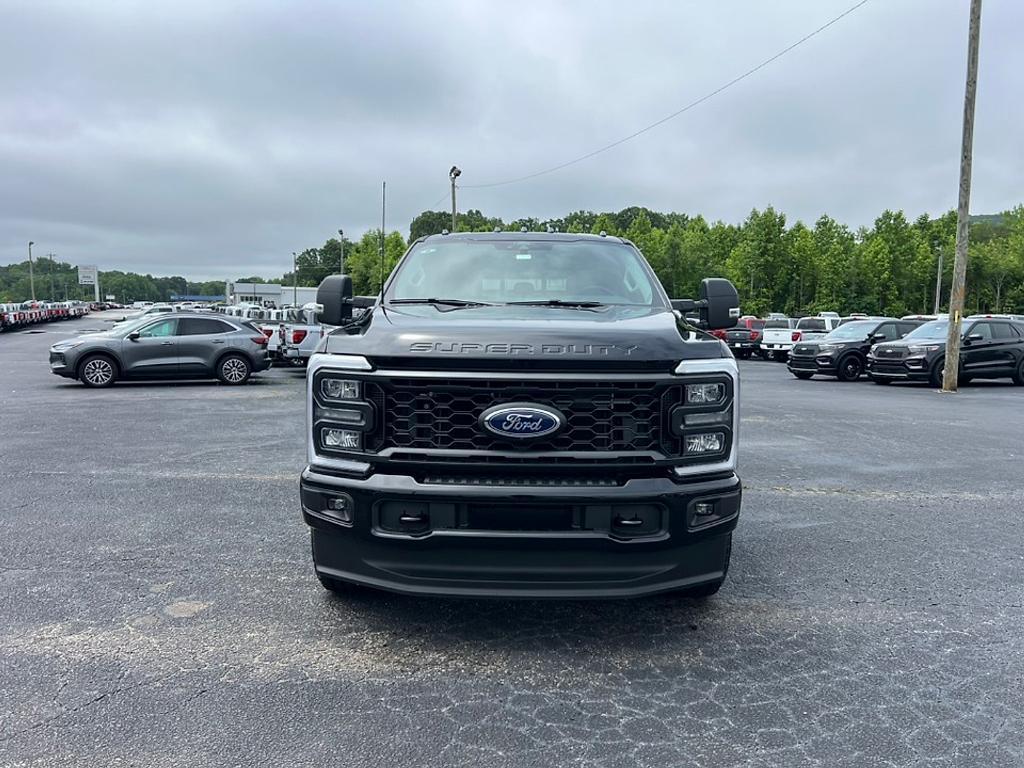 new 2025 Ford F-250 car, priced at $57,460