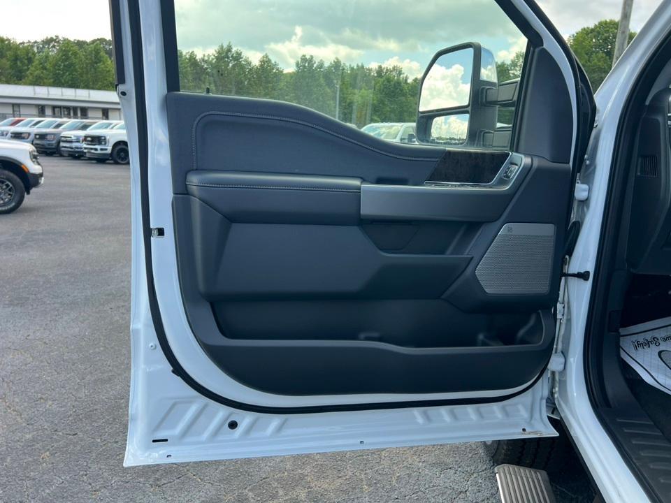 new 2025 Ford F-250 car, priced at $82,940