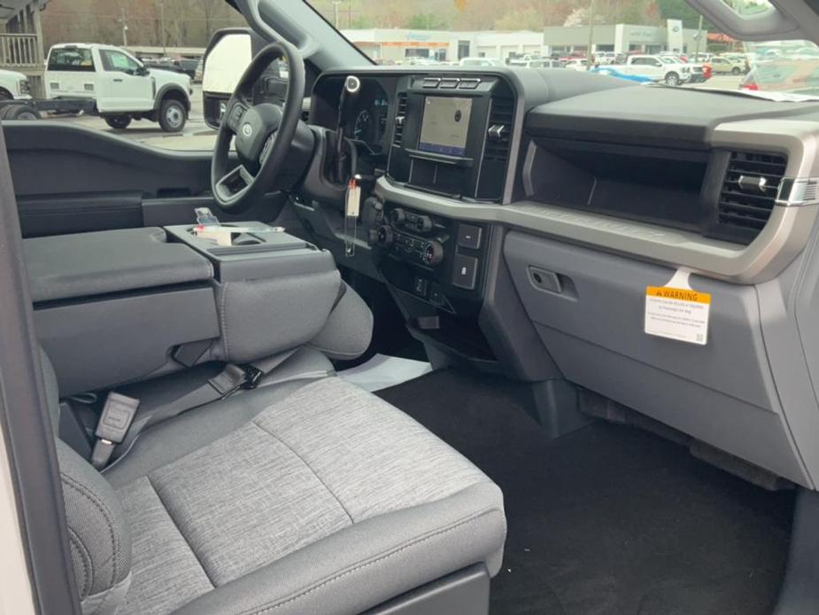 new 2024 Ford F-250 car, priced at $58,590