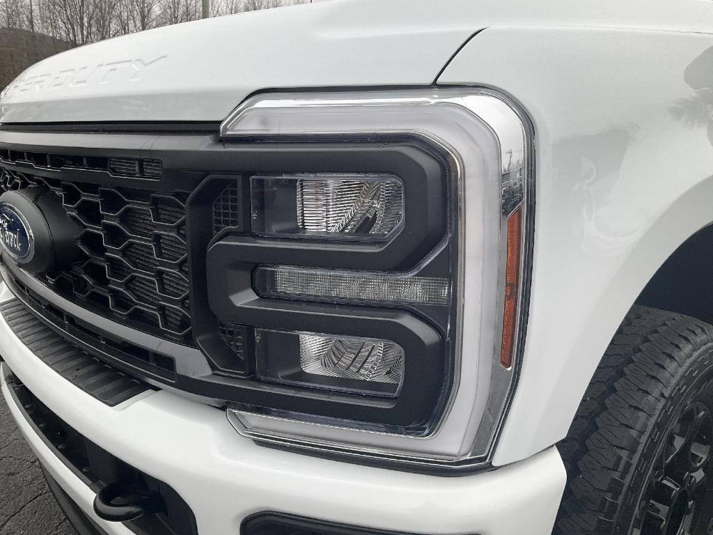 new 2025 Ford F-250 car, priced at $69,305