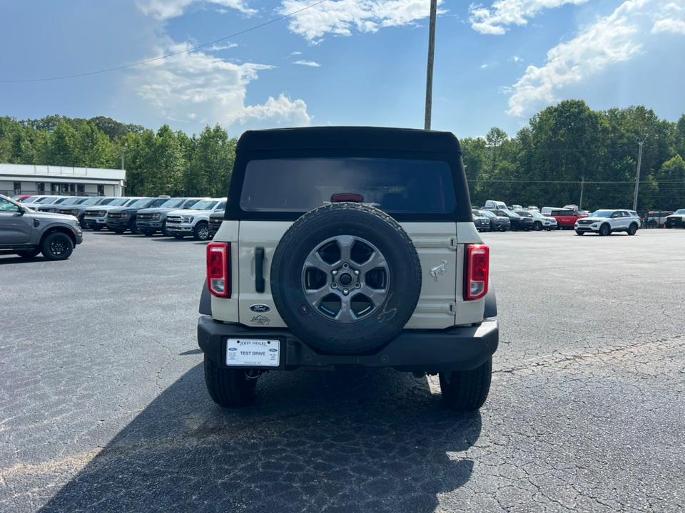 new 2025 Ford Bronco car, priced at $38,905