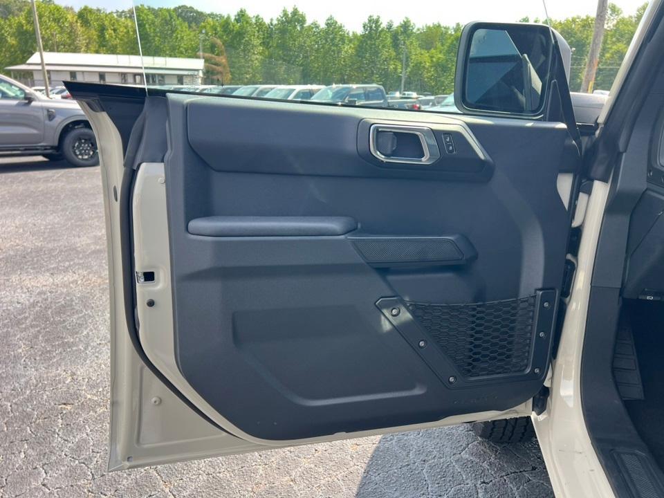 new 2025 Ford Bronco car, priced at $38,905