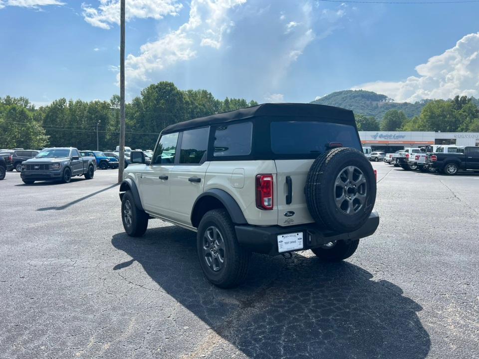 new 2025 Ford Bronco car, priced at $38,905