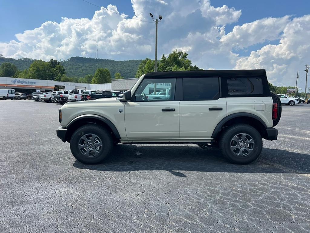 new 2025 Ford Bronco car, priced at $38,905
