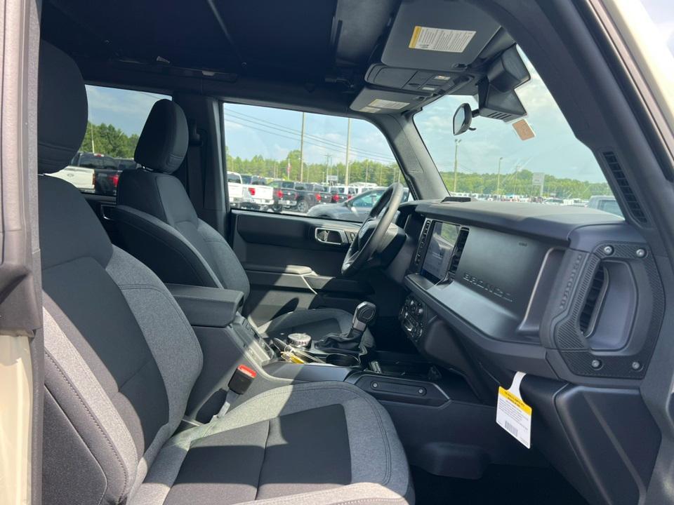new 2025 Ford Bronco car, priced at $38,905
