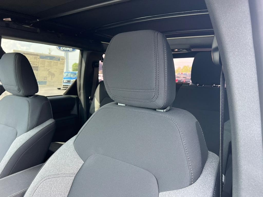 new 2025 Ford Bronco car, priced at $38,905