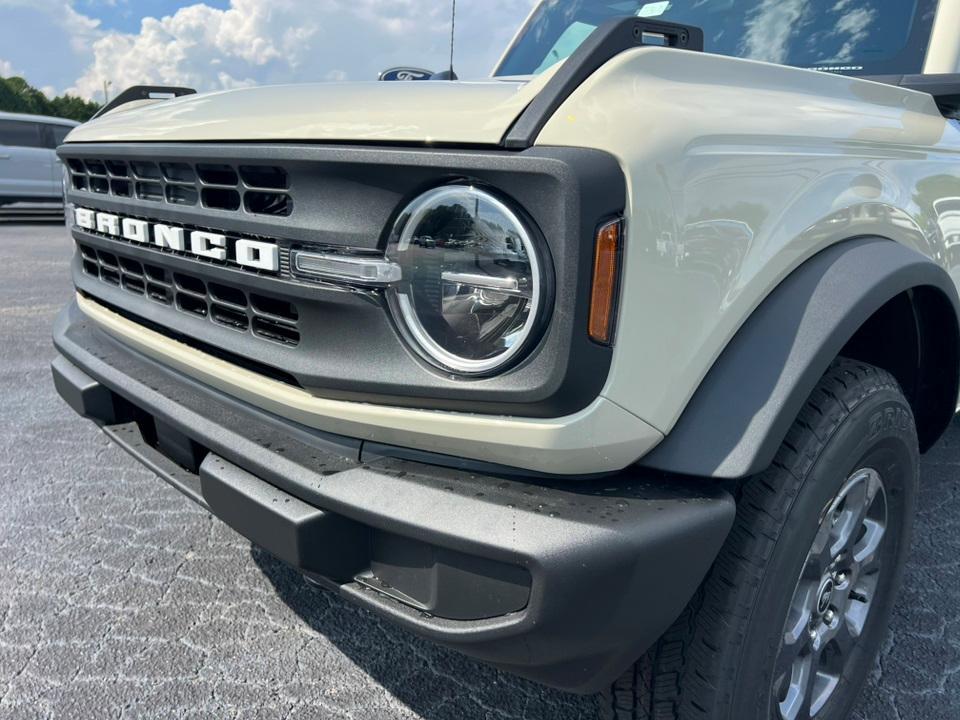new 2025 Ford Bronco car, priced at $38,905