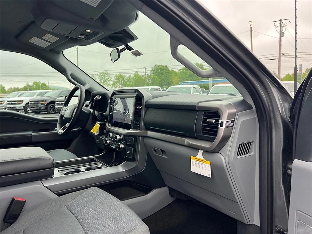 new 2025 Ford F-150 car, priced at $48,512