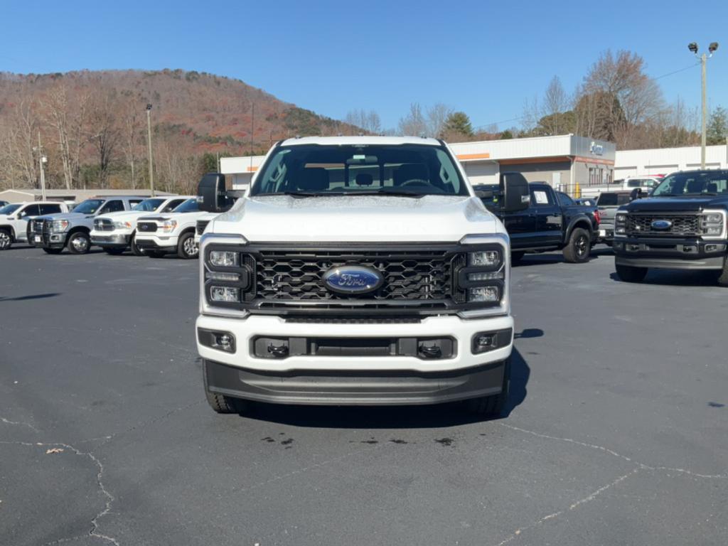 new 2024 Ford F-250 car, priced at $65,165