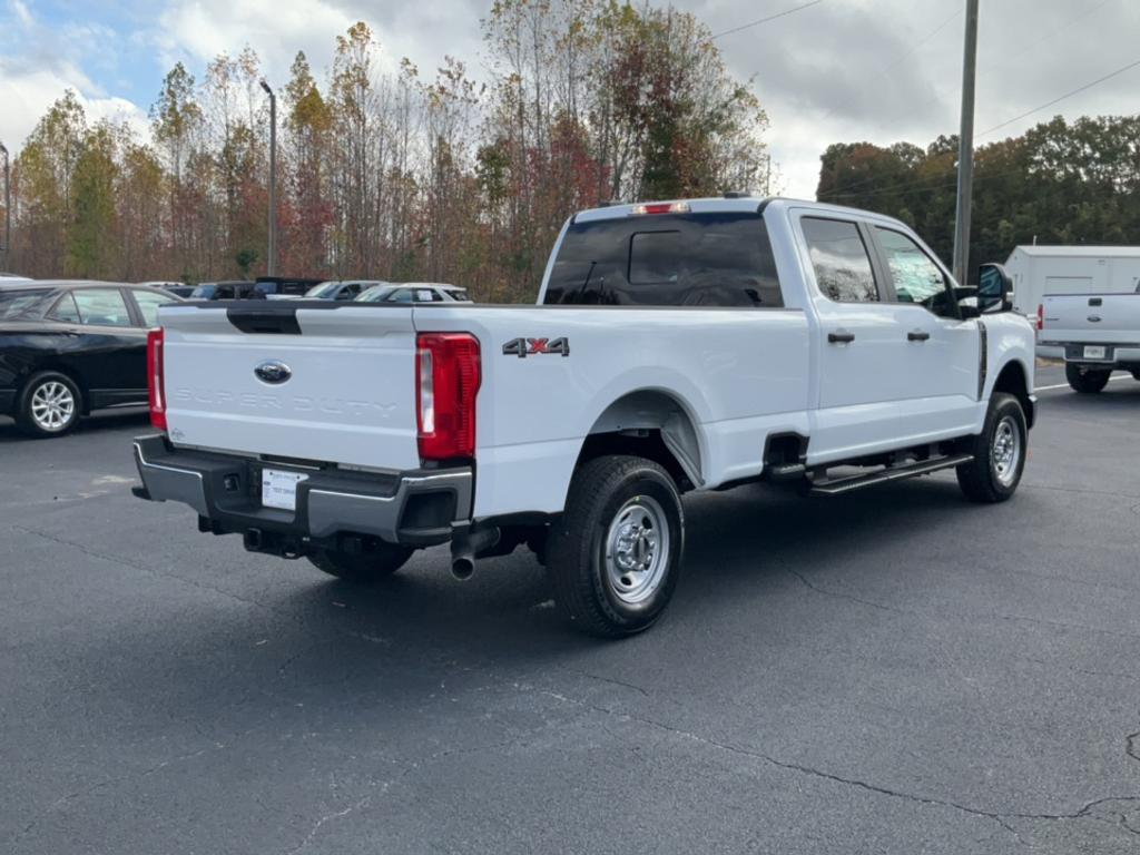 new 2024 Ford F-350 car, priced at $49,855