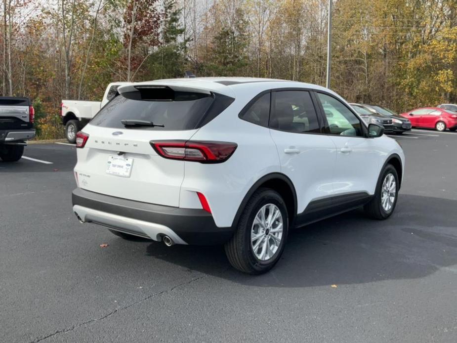 new 2025 Ford Escape car, priced at $30,330