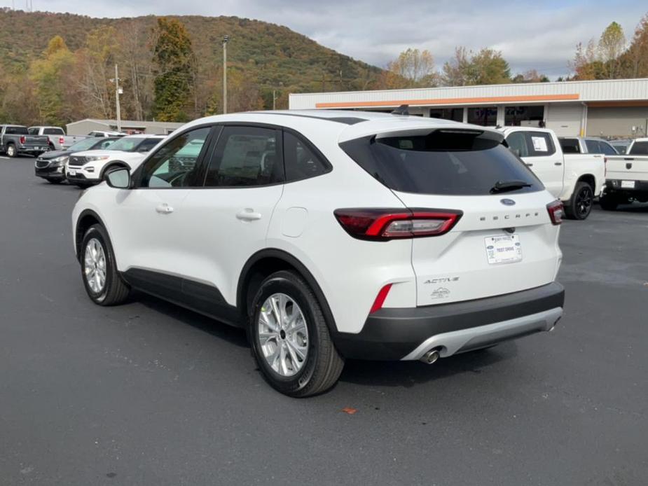 new 2025 Ford Escape car, priced at $30,330