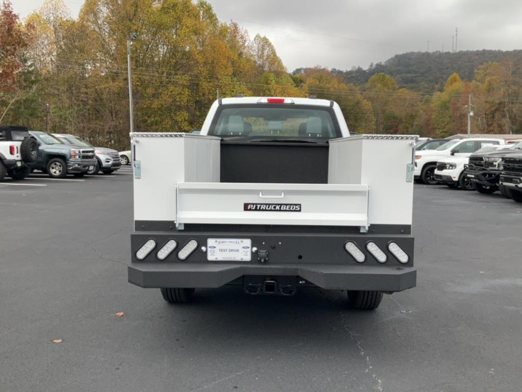 new 2024 Ford F-250 car, priced at $58,070