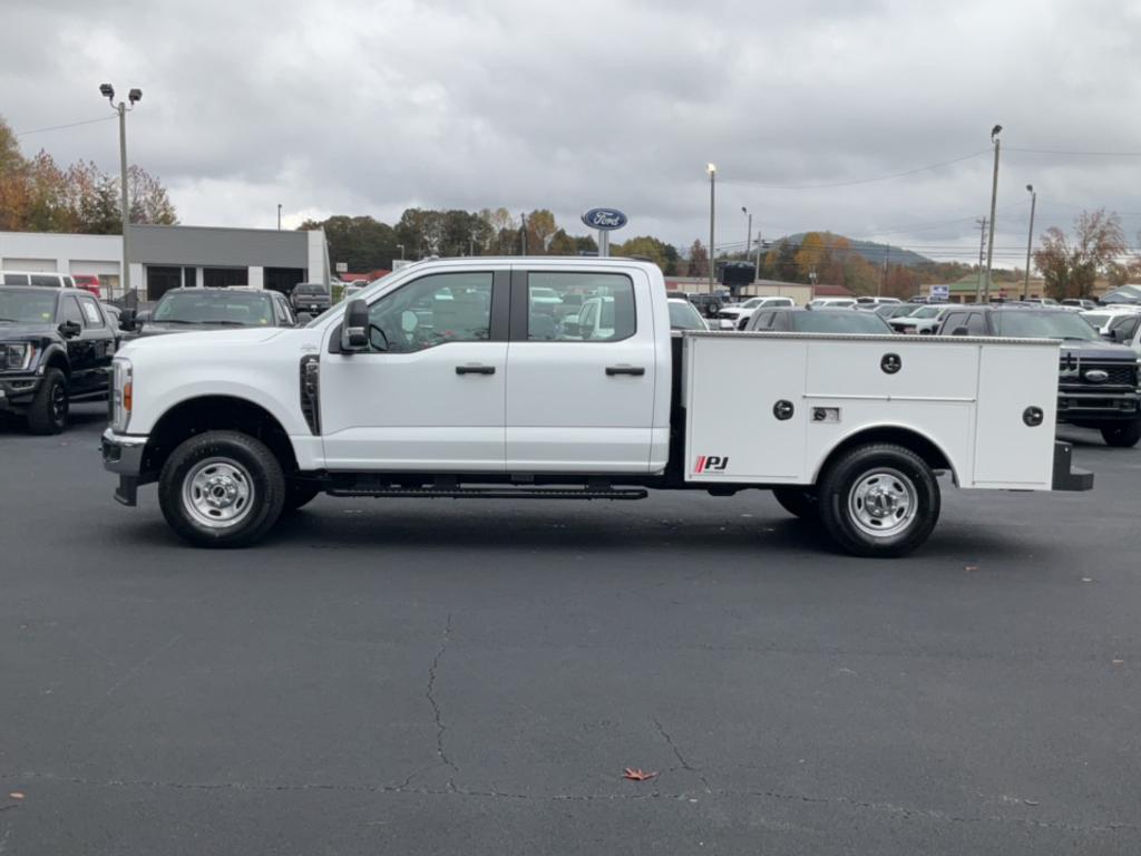 new 2024 Ford F-250 car, priced at $58,070