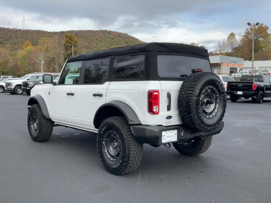 new 2024 Ford Bronco car, priced at $44,165