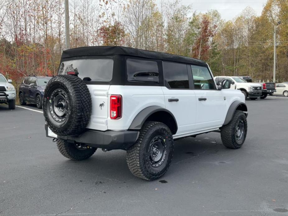 new 2024 Ford Bronco car, priced at $44,165