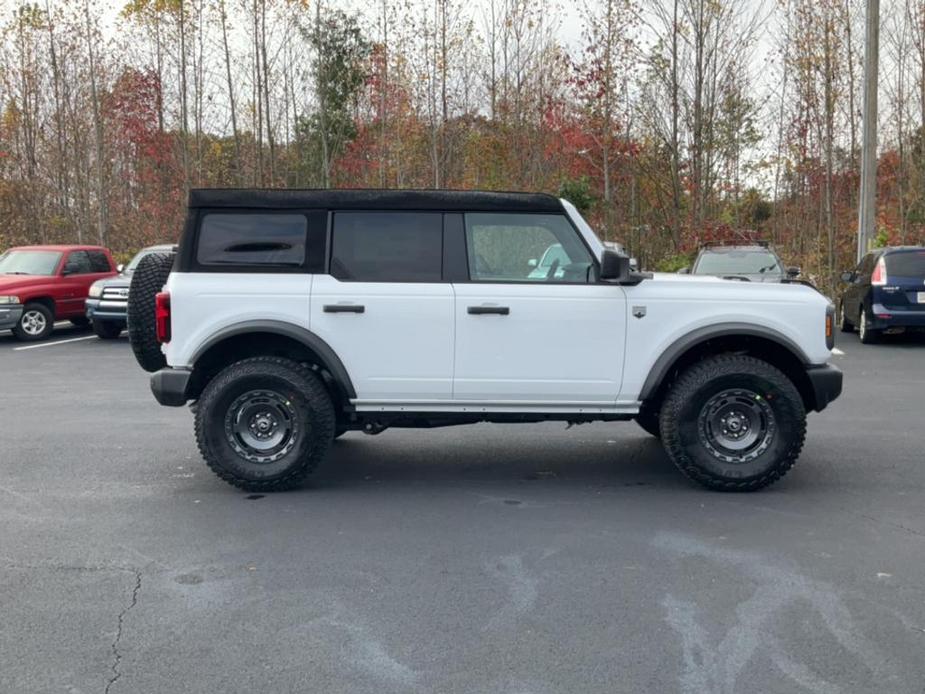 new 2024 Ford Bronco car, priced at $44,165