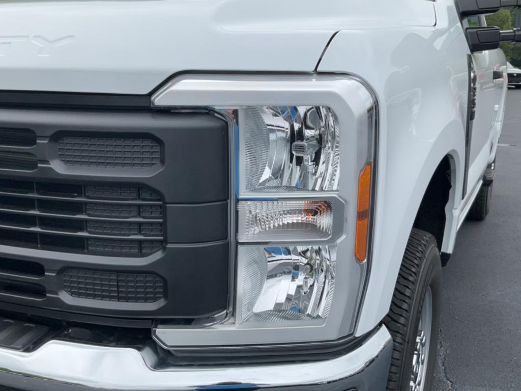 new 2024 Ford F-250 car, priced at $44,680