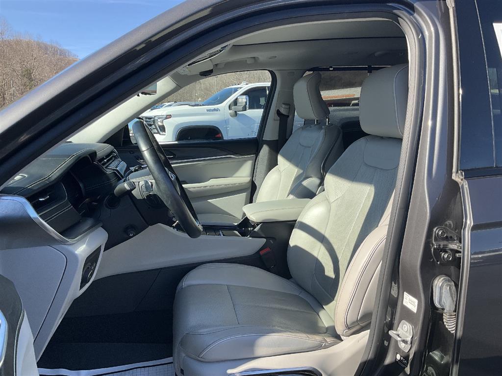 used 2021 Jeep Grand Cherokee L car, priced at $37,721