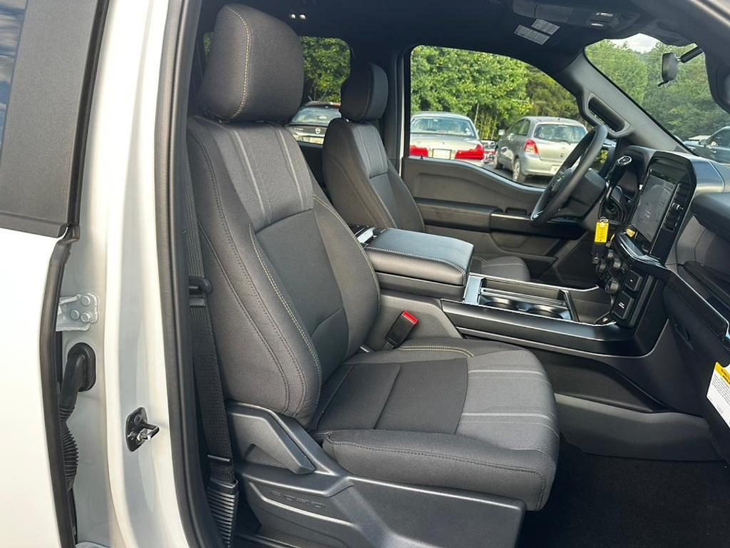 new 2025 Ford F-150 car, priced at $48,975
