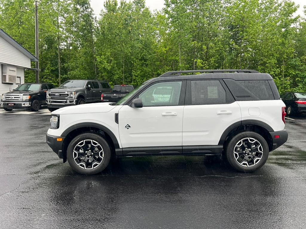 new 2025 Ford Bronco Sport car, priced at $32,570