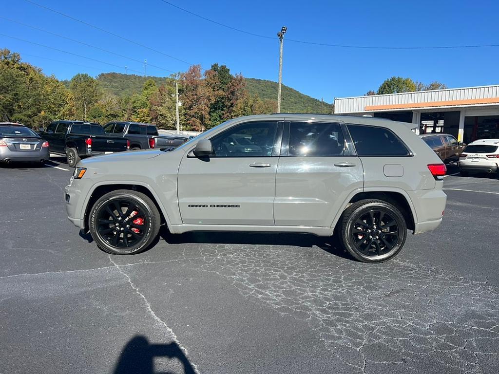 used 2021 Jeep Grand Cherokee car, priced at $17,898