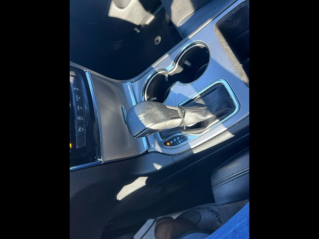 used 2021 Jeep Grand Cherokee car, priced at $17,898