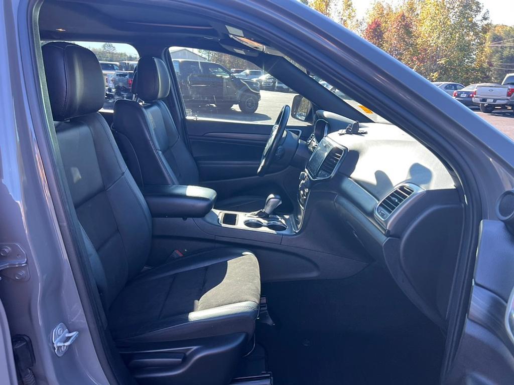 used 2021 Jeep Grand Cherokee car, priced at $17,898