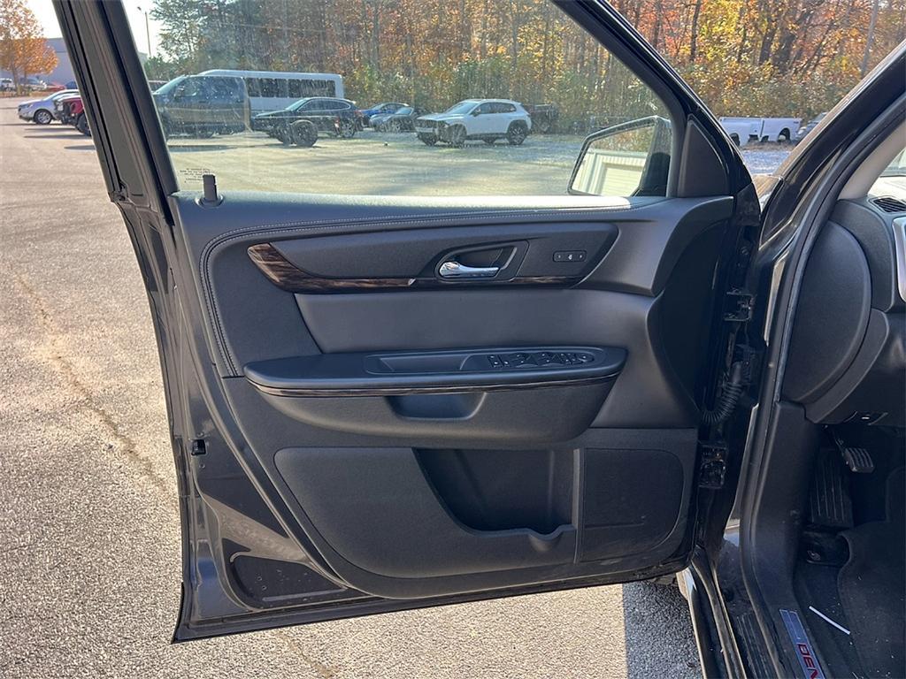 used 2015 GMC Acadia car, priced at $9,899