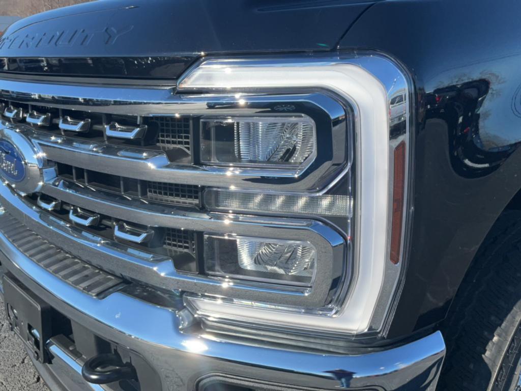 new 2025 Ford F-250 car, priced at $81,190