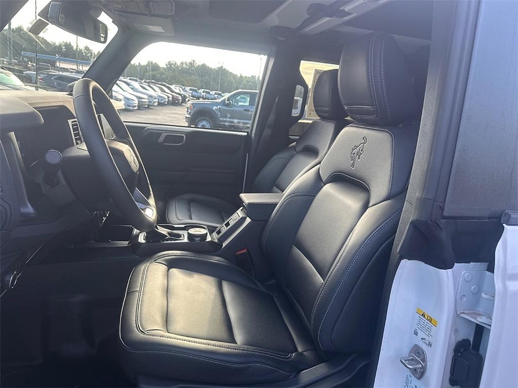 new 2025 Ford Bronco car, priced at $60,000