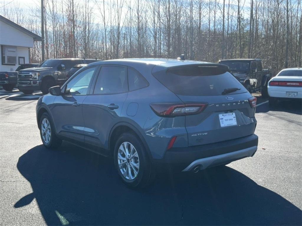 new 2025 Ford Escape car, priced at $28,627