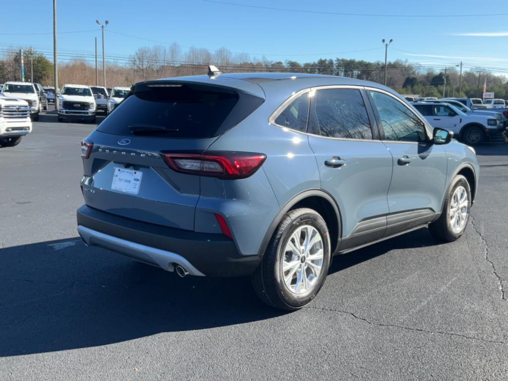 new 2025 Ford Escape car, priced at $30,640