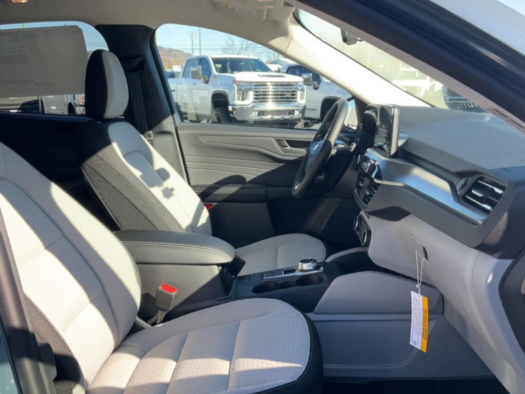 new 2025 Ford Escape car, priced at $30,640