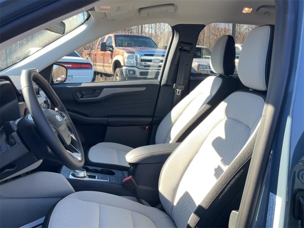 new 2025 Ford Escape car, priced at $28,627