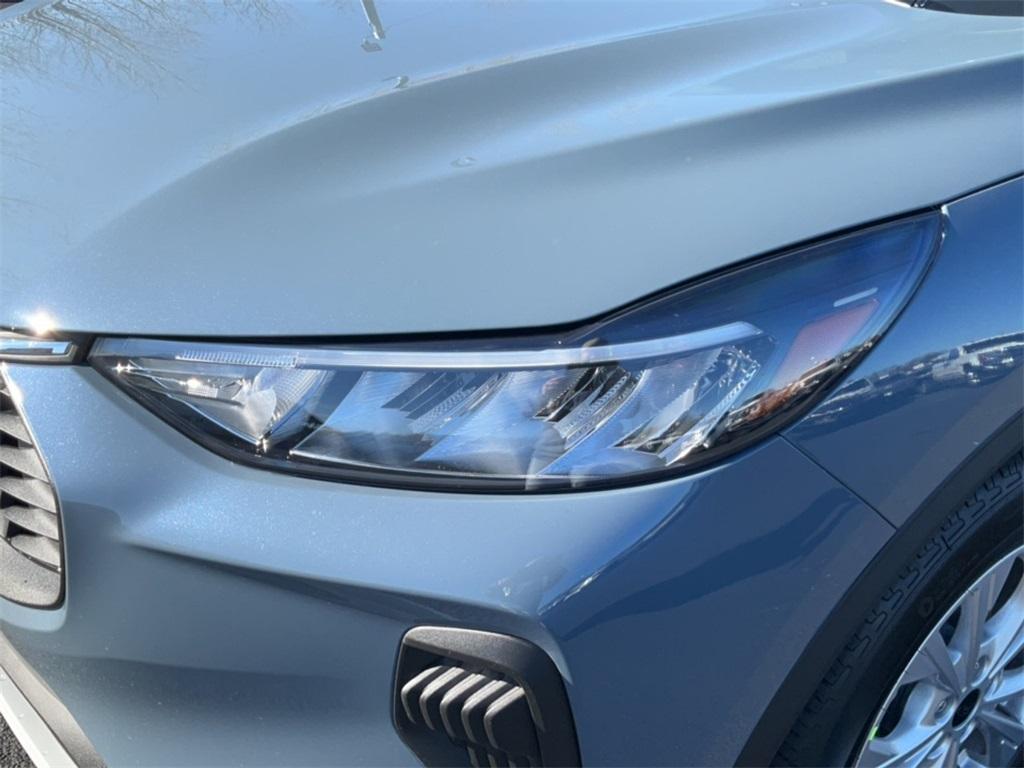new 2025 Ford Escape car, priced at $28,627