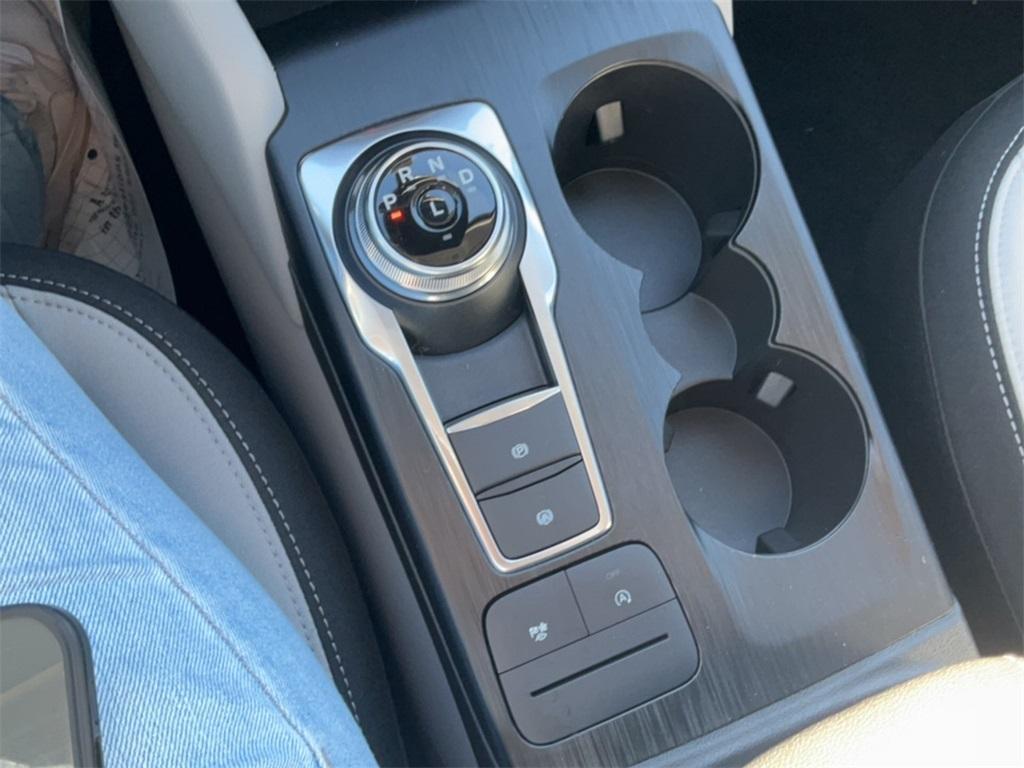 new 2025 Ford Escape car, priced at $28,627