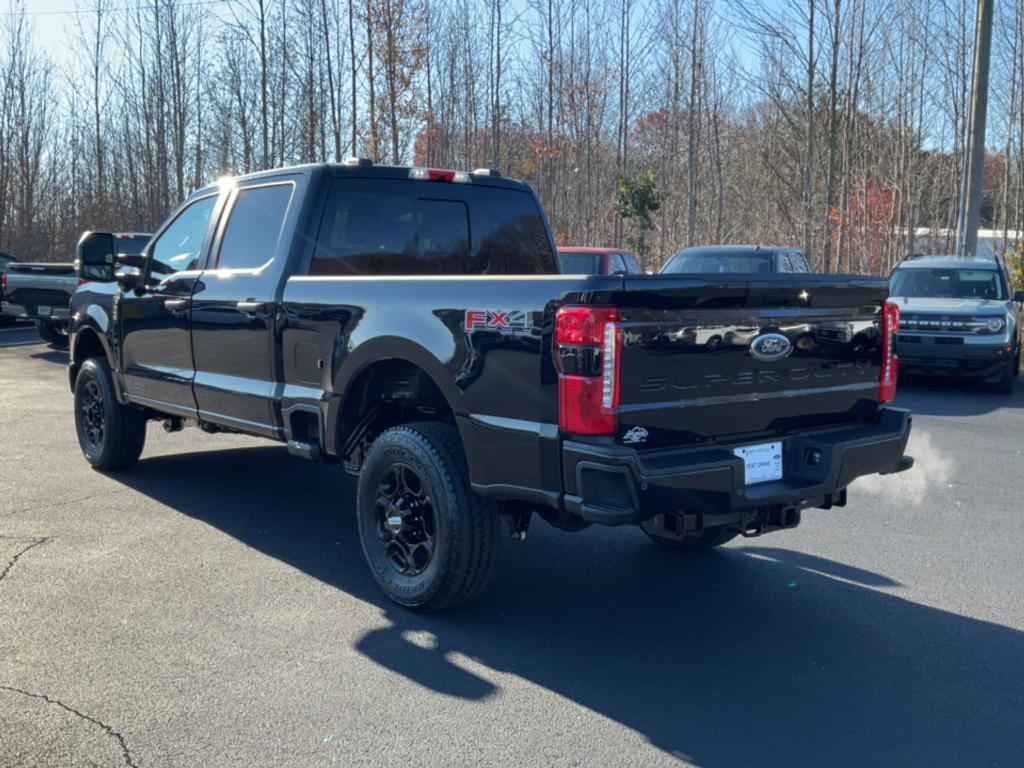 new 2024 Ford F-250 car, priced at $65,165