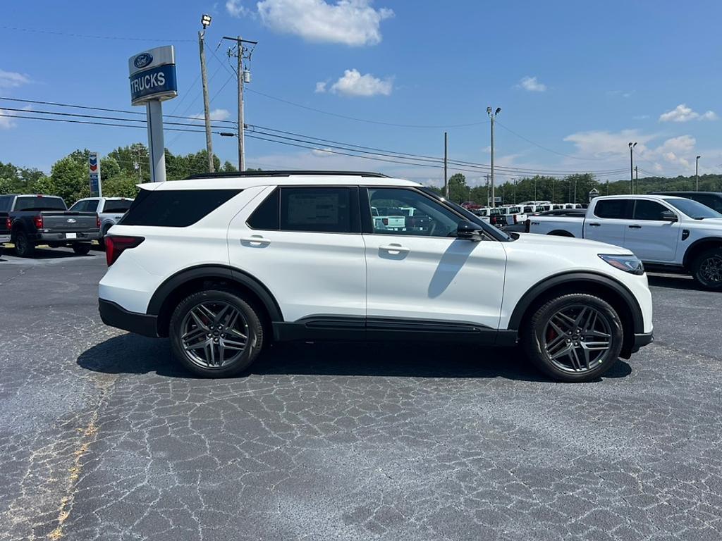 new 2025 Ford Explorer car, priced at $54,080